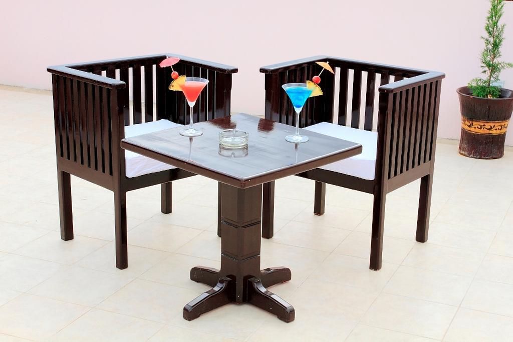 ניאונגשווה Inle Lotus Hotel מראה חיצוני תמונה