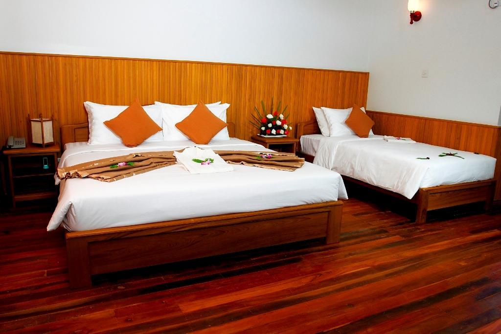 ניאונגשווה Inle Lotus Hotel מראה חיצוני תמונה
