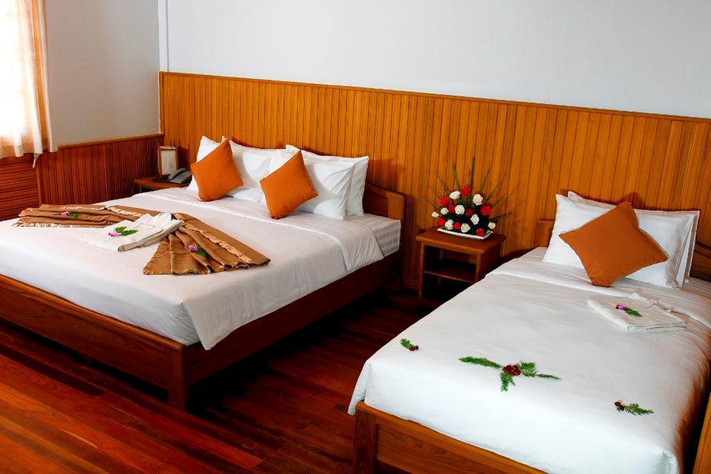 ניאונגשווה Inle Lotus Hotel מראה חיצוני תמונה