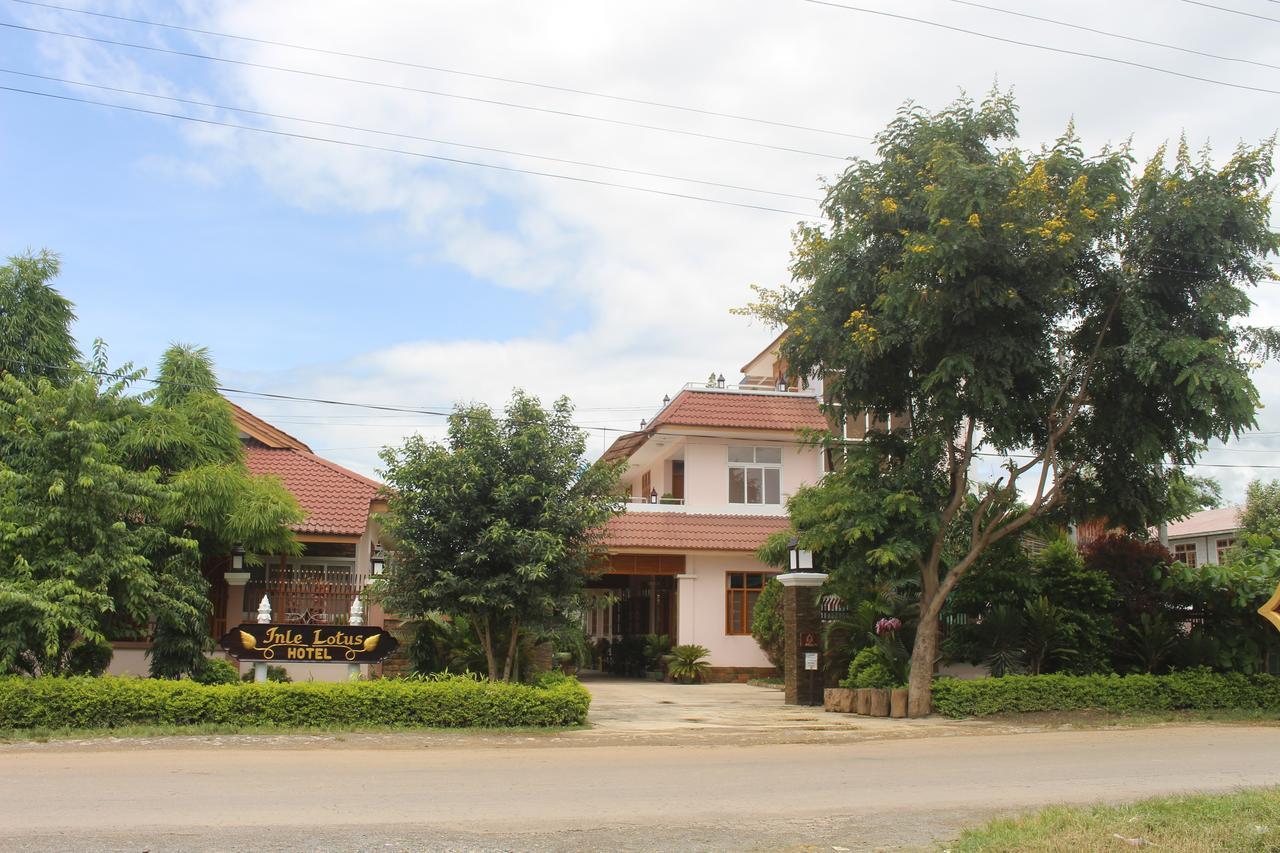 ניאונגשווה Inle Lotus Hotel מראה חיצוני תמונה
