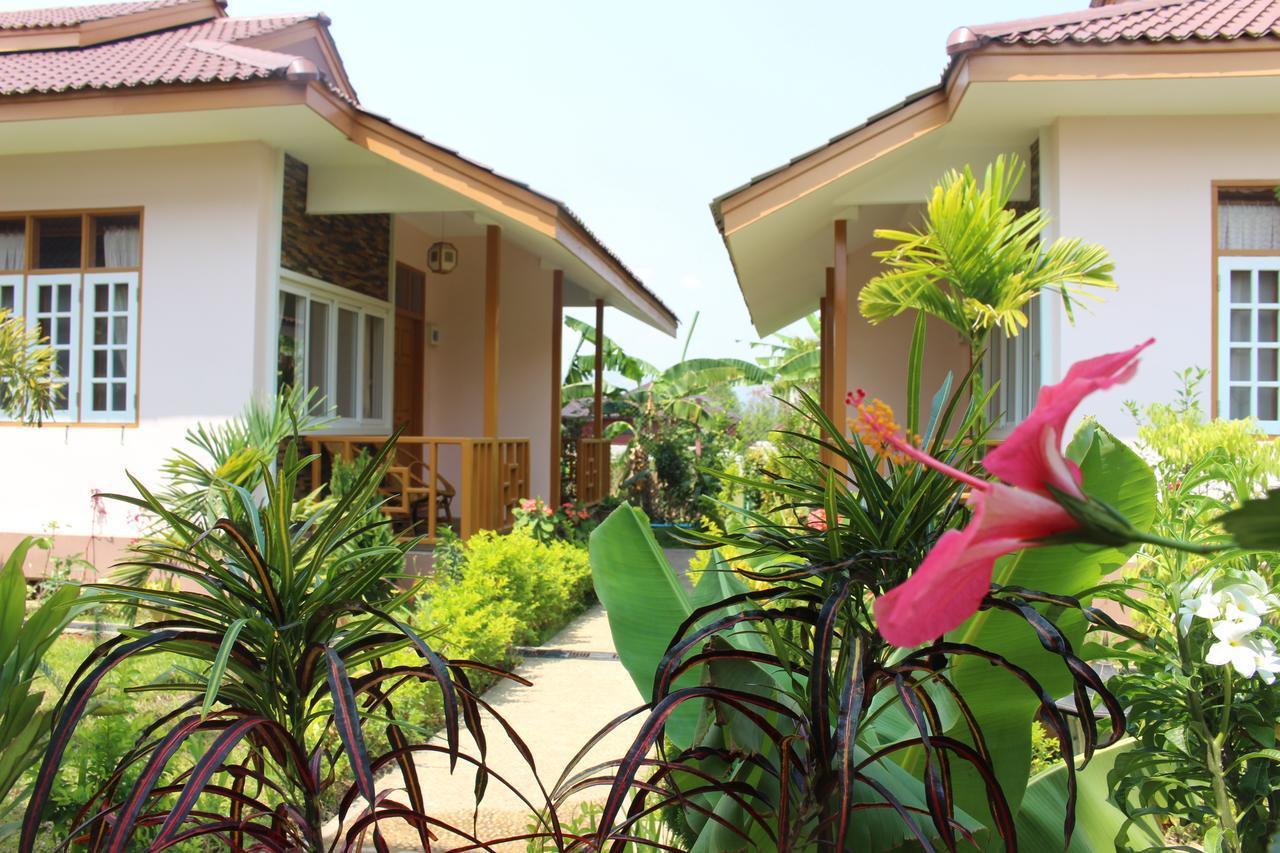 ניאונגשווה Inle Lotus Hotel מראה חיצוני תמונה